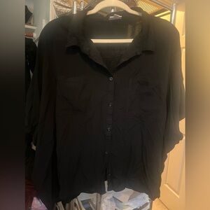 Elegant Black Casual Button-Down Shirt